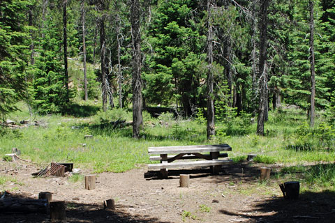 Inlet Campground, Lemolo Lake, Oregon