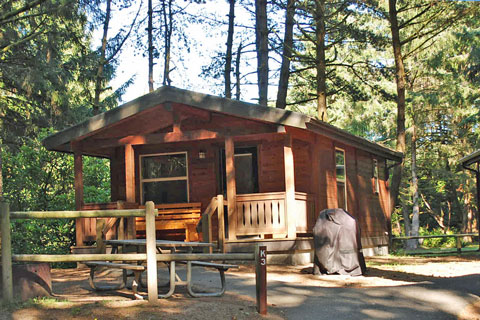 Fort Stevens State Park Campground cabin