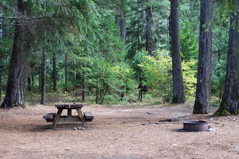 South Umpqua Falls Campground, Oregon