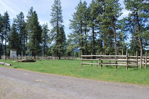 Lily Glen Equestrian Park Campground at Howard Prairie Lake, Oregon