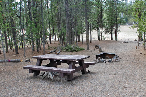 Little Fawn Campground, Deschutes National Forest, Oregon