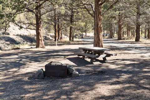 Chimney Rock Campground, Cooked River, Oregon